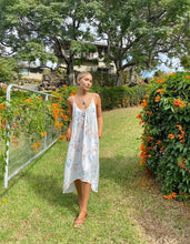 Load image into Gallery viewer, Valerie Maxi Dress

